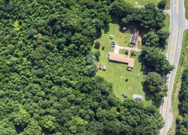 Property at 6269 Burlington Rd, Gibsonville, NC 27249, 5 beds, 1 bath