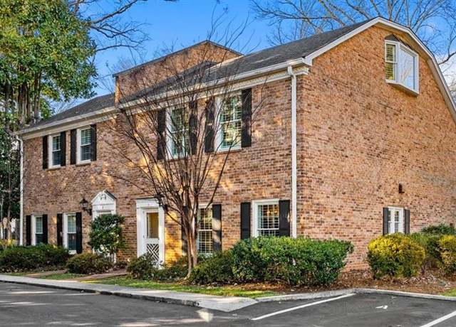 Property at 1108 Dover Rd Unit A, Greensboro, NC 27408, 2 beds, 2.5 baths