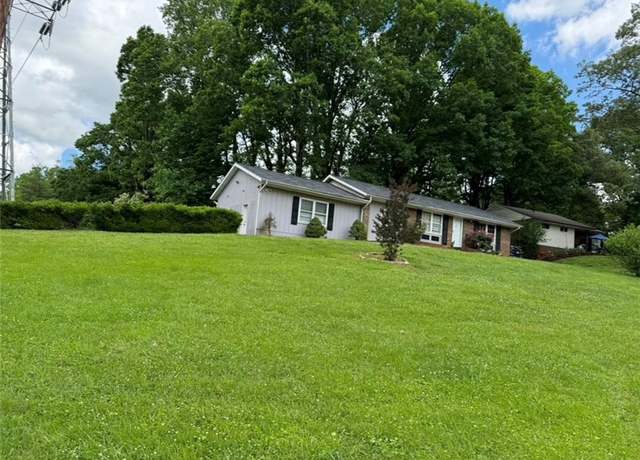 Property at 567 Townsend St, North Wilkesboro, NC 28659, 3 beds, 2 baths