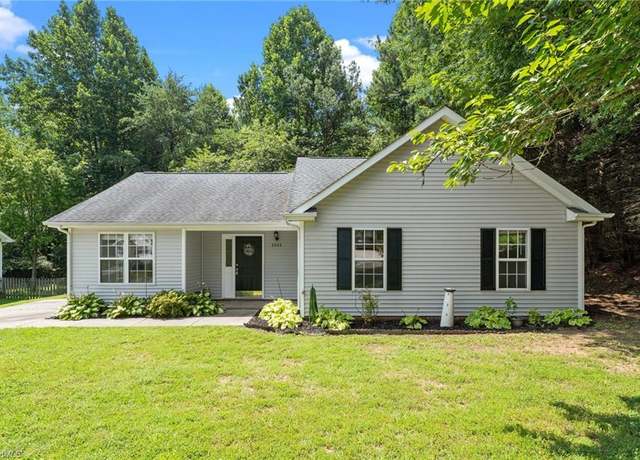 Property at 6885 Ironwood Cir, Greensboro, NC 27410, 3 beds, 2 baths