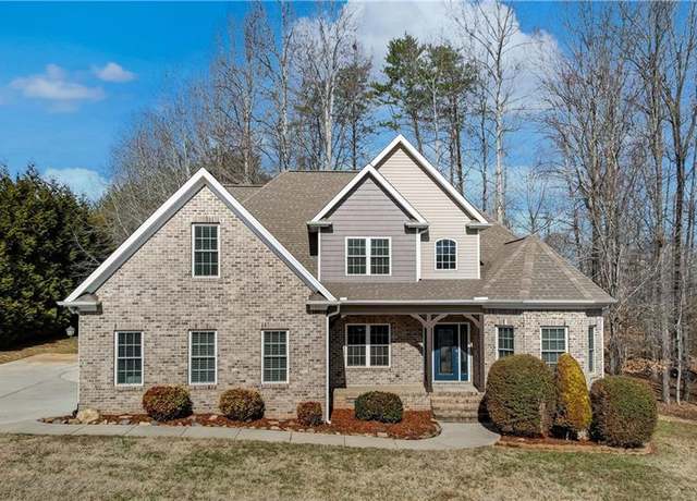 Property at 284 Stillwater Ln, Reidsville, NC 27320, 3 beds, 2.5 baths