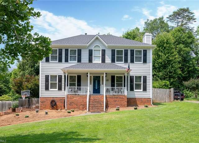 Property at 304 Natalie Dr, Winston-salem, NC 27104, 3 beds, 2.5 baths