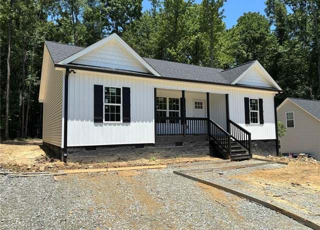 Property at 1017 Virginia St, Thomasville, NC 27360, 3 beds, 2 baths