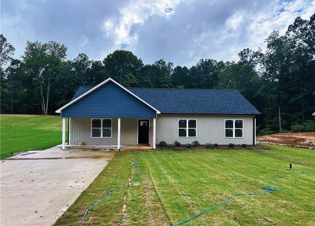 Property at 147 Yellowbell Dr, Lexington, NC 27292, 3 beds, 2 baths