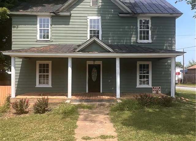 Property at 102 W Main St, Yanceyville, NC 27379, 4 beds, 1.5 baths