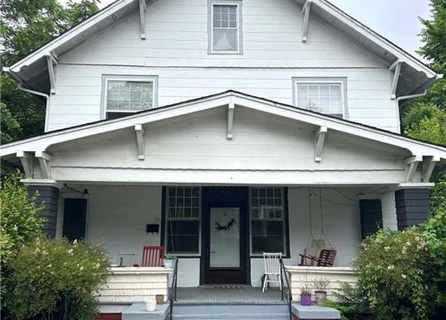 Property at 912 Spring Garden St, Greensboro, NC 27403, 4 beds, 2.5 baths