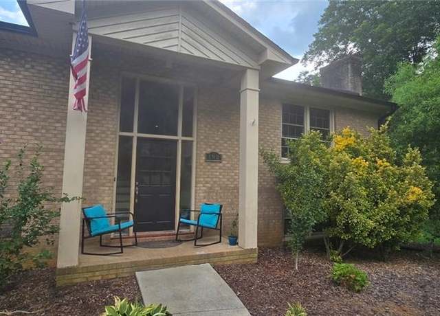 Property at 192 Queens Ct, Clemmons, NC 27012, 3 beds, 2 baths