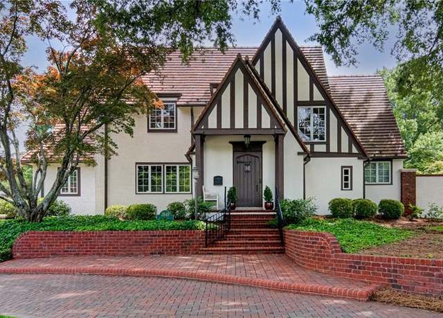 Property at 2840 Reynolds Dr, Winston-salem, NC 27104, 4 beds, 5 baths