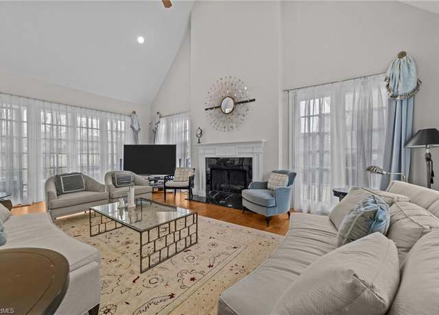 Property at 4320 Doverstone Ln, Greensboro, NC 27407, 4 beds, 3.5 baths