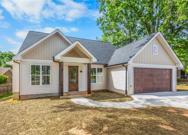 Property at 3726 Yadkinville Rd, Winston-salem, NC 27106, 4 beds, 2 baths
