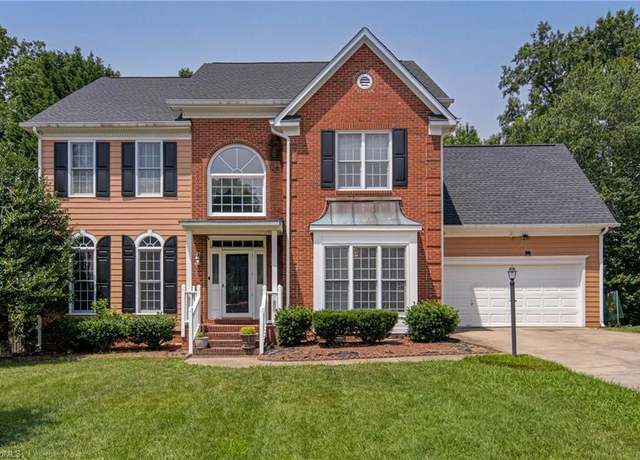 Property at 3405 Peninsula Dr, Jamestown, NC 27282, 4 beds, 2.5 baths