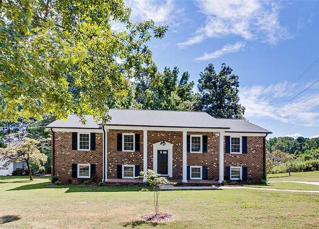 Property at 604 Hemlock Dr, Asheboro, NC 27205, 5 beds, 4 baths
