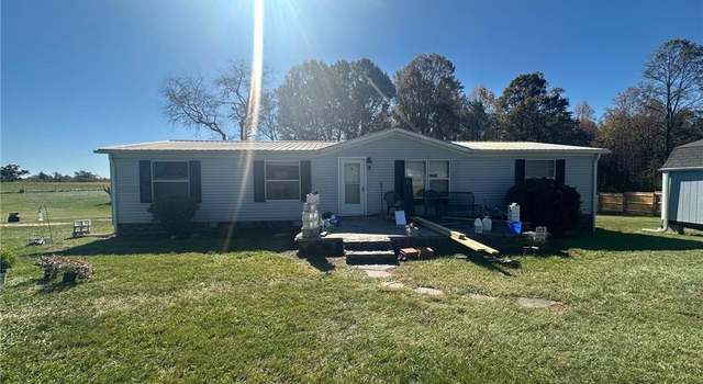 Photo of 198 Marlin Rd, Roaring River, NC 28669