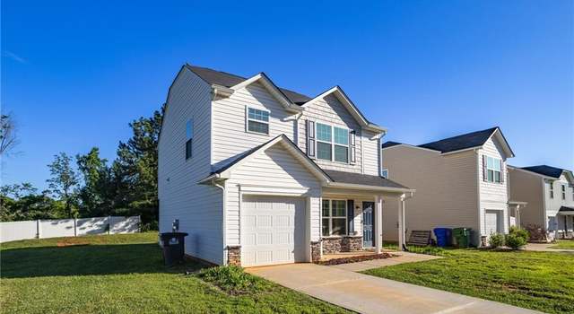 Photo of 210 Glenoaks Dr, Lexington, NC 27292