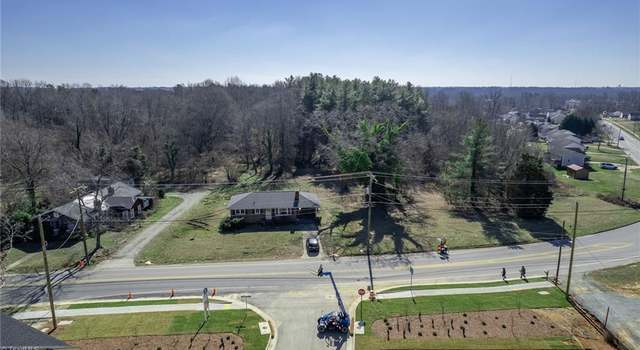 Photo of 2012 Mcknight Mill Rd, Greensboro, NC 27405