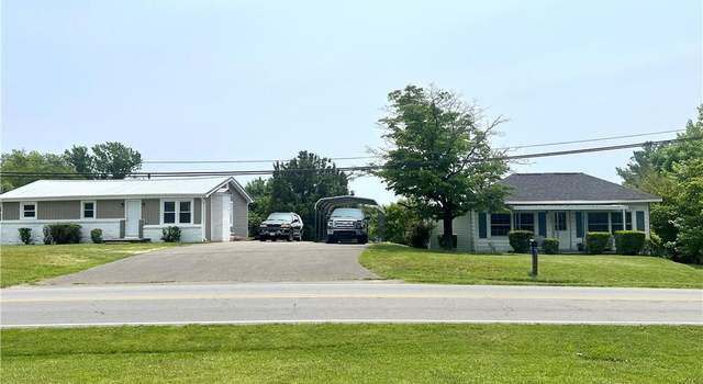Photo of 1406 E Pine St, Mount Airy, NC 27030