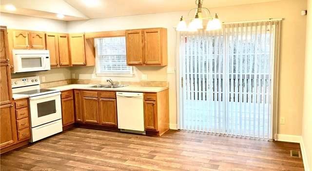 Photo of 11 Brandy Wine Dr, Thomasville, NC 27360