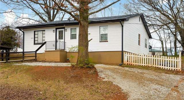 Photo of 634 Lake St, Lexington, NC 27292