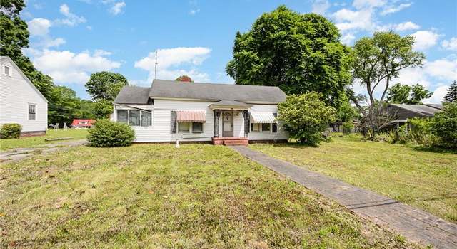 Photo of 402 Lake St, Eden, NC 27288