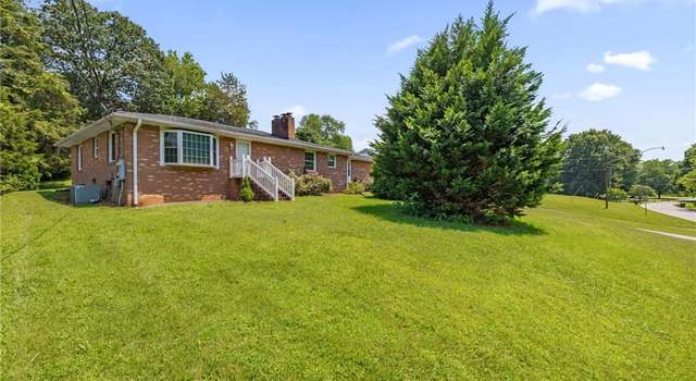Photo of 4943 Leinbach Dr, Winston-salem, NC 27106