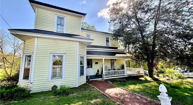 Photo of 228 Gwyn Ave, Elkin, NC 28621