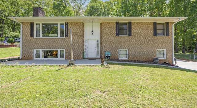 Photo of 2914 Rhonswood Dr, Tobaccoville, NC 27050