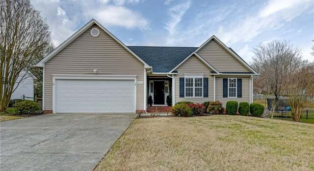 Photo of 2320 Riley Forest Dr, Winston-salem, NC 27127