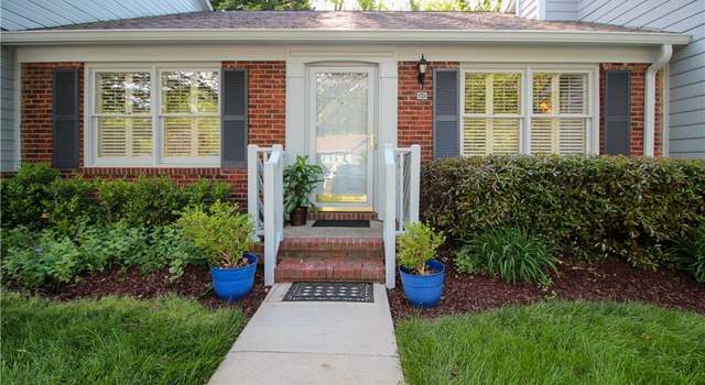 Photo of 21 Park Village Ln Unit E, Greensboro, NC 27455