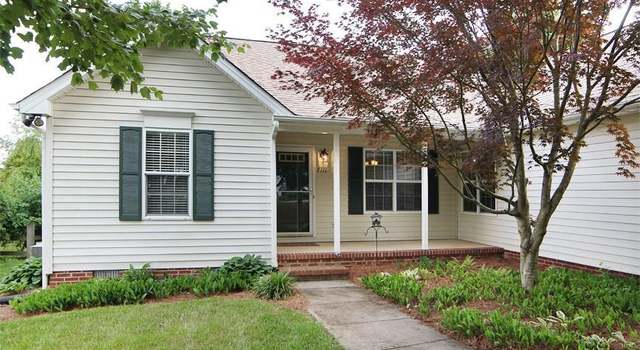 Photo of 7111 Taunton Dr, Greensboro, NC 27410
