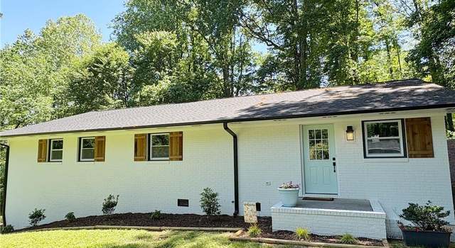 Photo of 3501 Tanglewood Dr, Greensboro, NC 27410