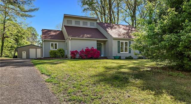 Photo of 2125 Westminister Ln, Winston-salem, NC 27106