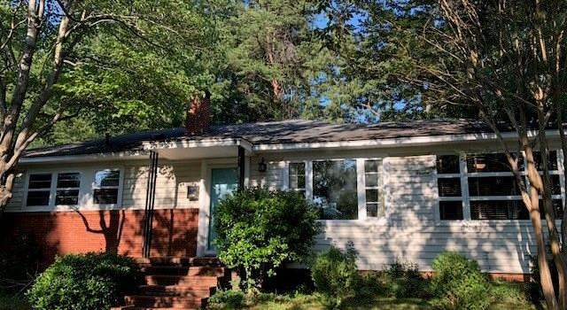 Photo of 1104 Quail Dr, Greensboro, NC 27408
