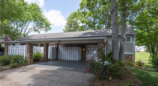 Photo of 624 Riverbend Dr, Advance, NC 27006