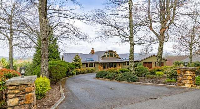 Photo of 136 Woodcrest Rd, Roaring Gap, NC 28668