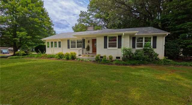 Photo of 6208 W Friendly Ave, Greensboro, NC 27410