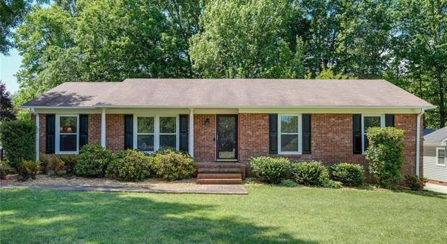 Photo of 3805 Derbyshire Dr, Greensboro, NC 27410