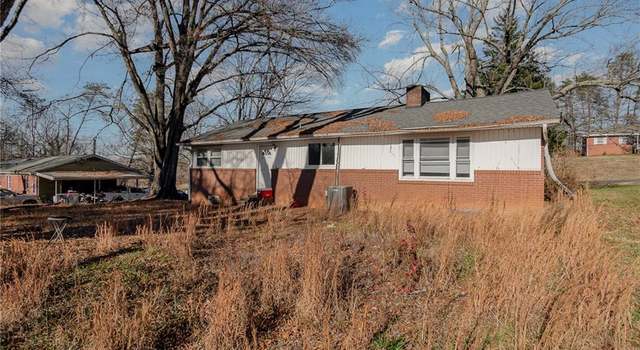 Photo of 4874 Westmoreland Dr, Winston Salem, NC 27105