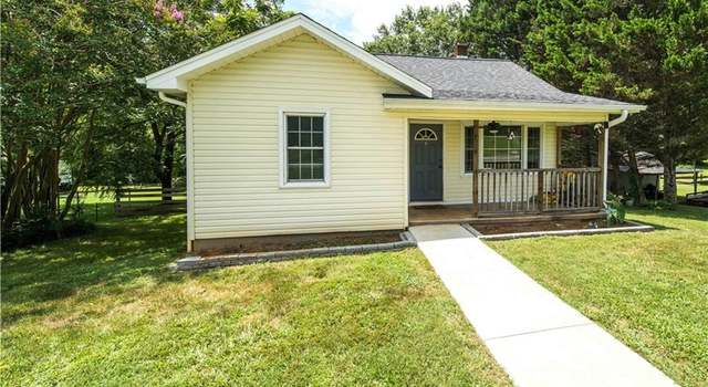 Photo of 6925 Carolina Ave, Boonville, NC 27011