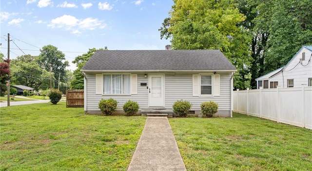 Photo of 2101 Maywood St, Greensboro, NC 27403