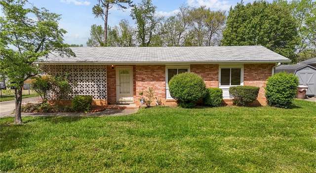 Photo of 2210 Rheims Dr, Greensboro, NC 27407