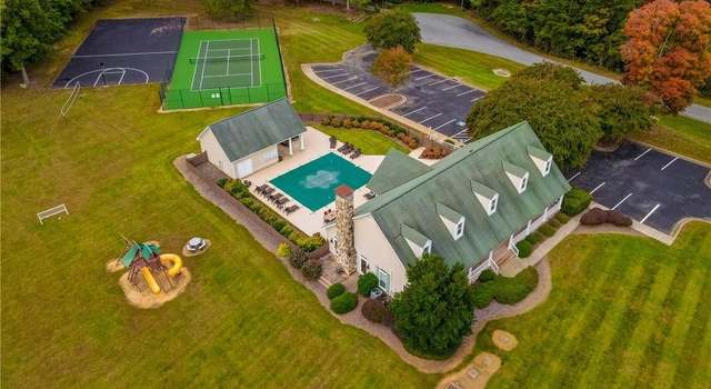 Photo of 4502 Blagdon Ct, Browns Summit, NC 27214