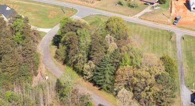Photo of 512 S Bunker Hill Rd, Colfax, NC 27235