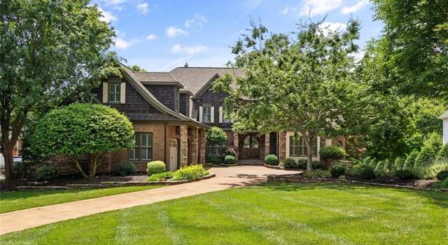 Photo of 245 Fox Lake Ct, Winston-salem, NC 27106