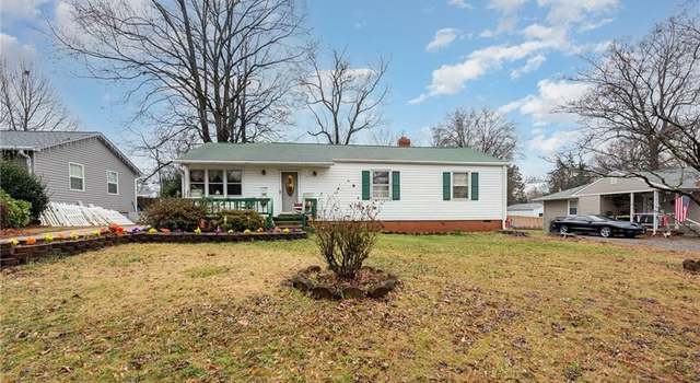 Photo of 2529 Fernwood Dr, Greensboro, NC 27408