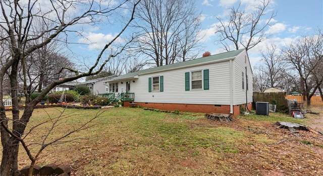 Photo of 2529 Fernwood Dr, Greensboro, NC 27408