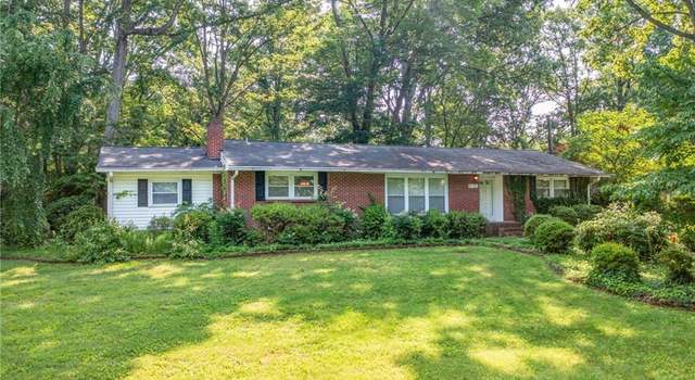 Photo of 731 Quarterstaff Rd, Winston-salem, NC 27104