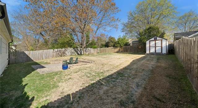 Photo of 2345 Parkway Dr, Winston-salem, NC 27103