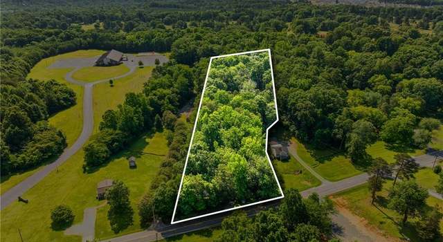 Photo of 3138 Maple Ave, Burlington, NC 27215