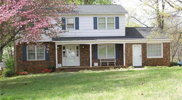 Photo of 2142 Brighton Ct, Winston Salem, NC 27103