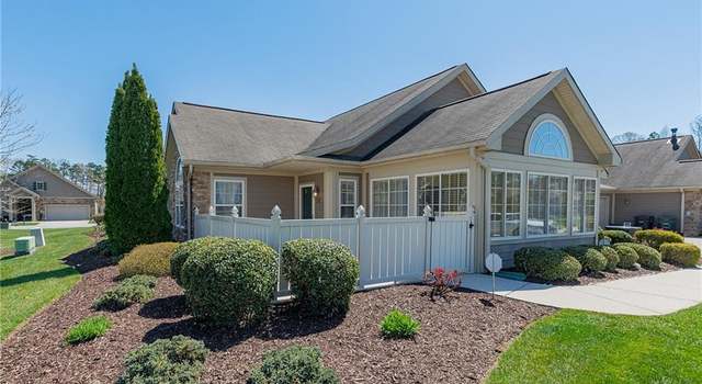 Photo of 32 Pitlockry Pl, Greensboro, NC 27407